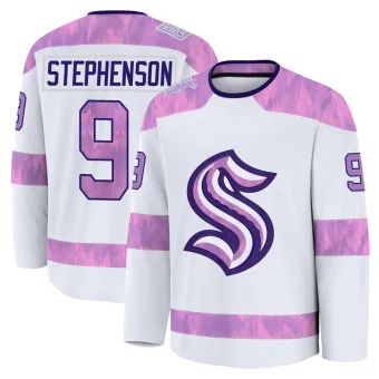 Youth Chandler Stephenson Seattle Kraken 2024 Hockey Fights Cancer Practice Jersey - White Premium